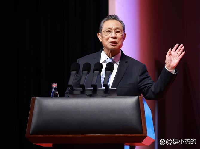 云南瑞丽再现本土疫情原因剖析，含钟南山警告及防控压力